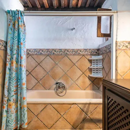 Belvilla By Oyo Casa Tata Casa vacanze *