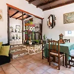 Belvilla By Oyo Casa Tata *